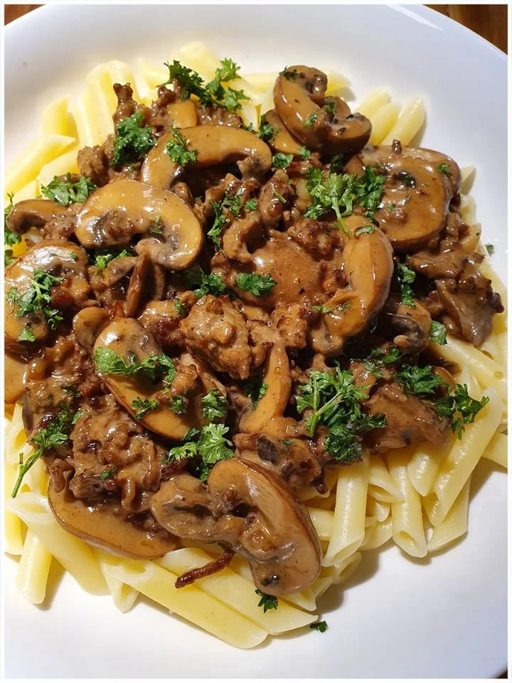 Noodles with Mushroom Mince Sauce