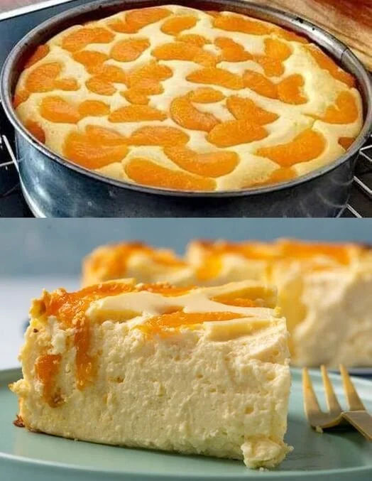 Quarkkuchen ohne Boden auf einem Teller, bereit zum Genießen.