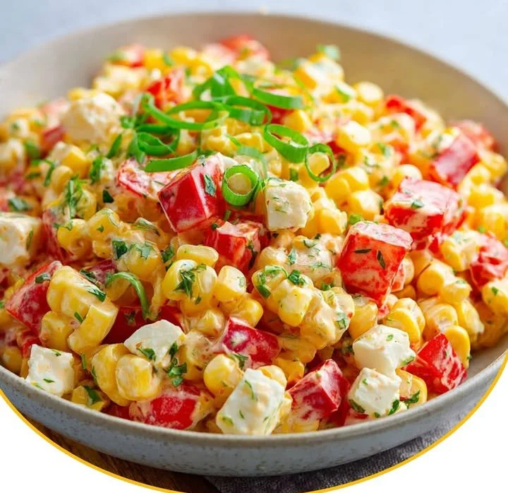 Paprika-Mais-Salat mit Feta und Joghurt