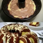 Weihnachts Quark Gugelhupf frisch aus dem Ofen, dekoriert für die Feiertage.