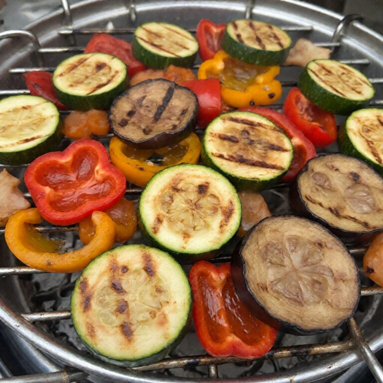 Gegrilltes Gemüse (Zucchini, Paprika, Aubergine)