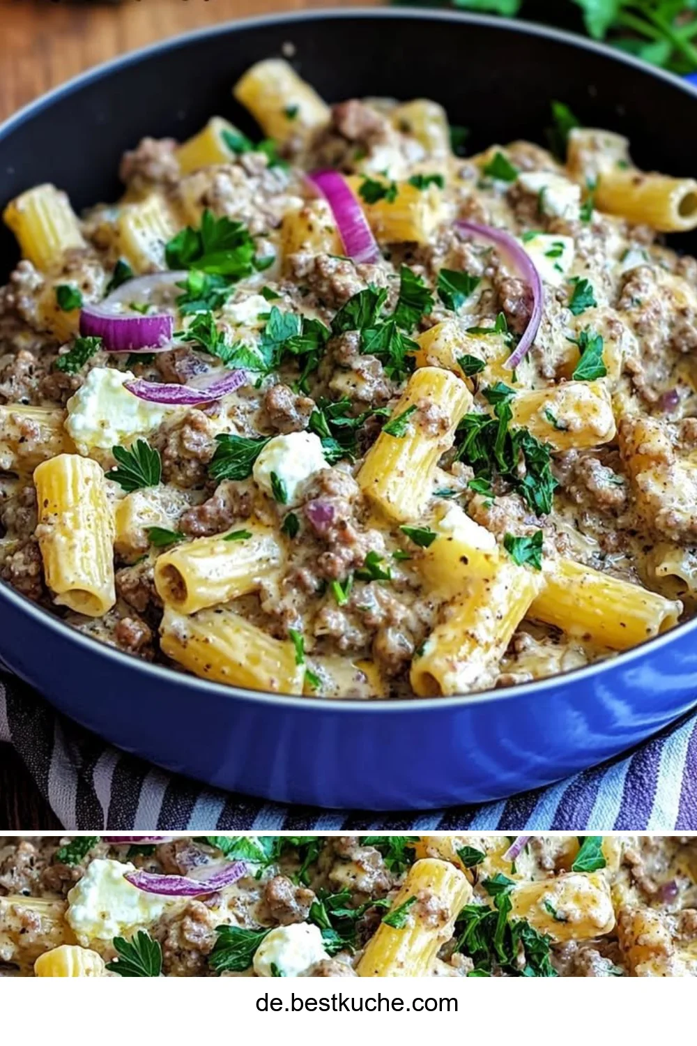 Cremiges Rigatoni mit Hack-Feta-Creme auf einem Teller serviert