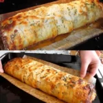 Leckere Hackfleisch Käse Rolle frisch aus dem Ofen