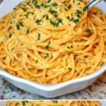 Käse-Knoblauch-Parmesan-Spaghetti in einer Schüssel angerichtet