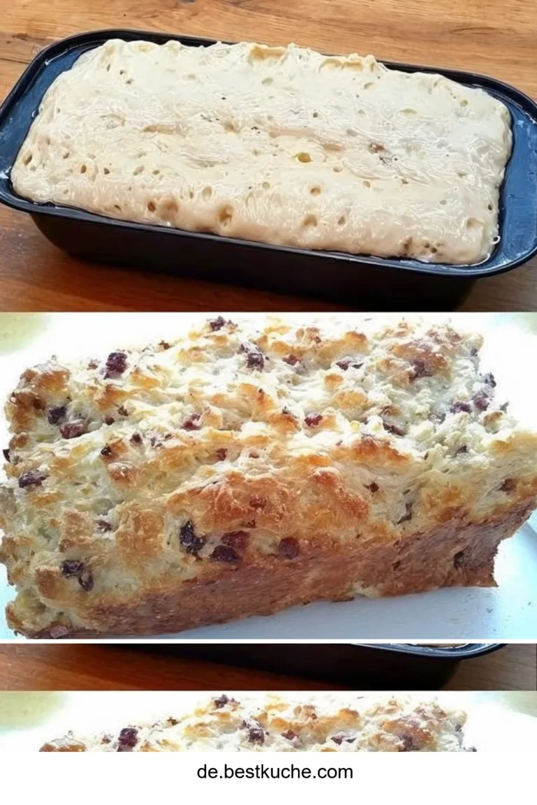 Leckeres Käsebrot mit geschmolzenem Käse und frischem Brot auf einem Holzbrett